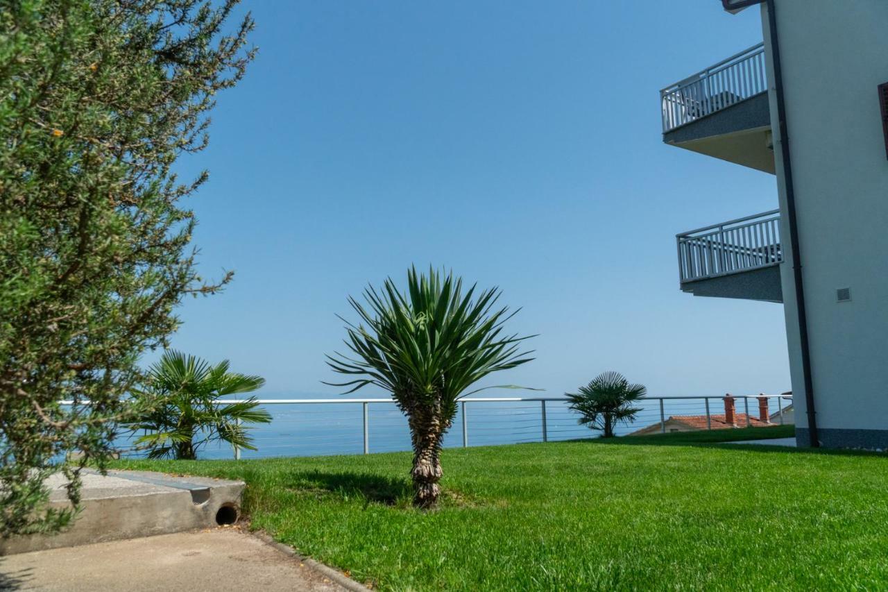לובראן Apartments Micic מראה חיצוני תמונה