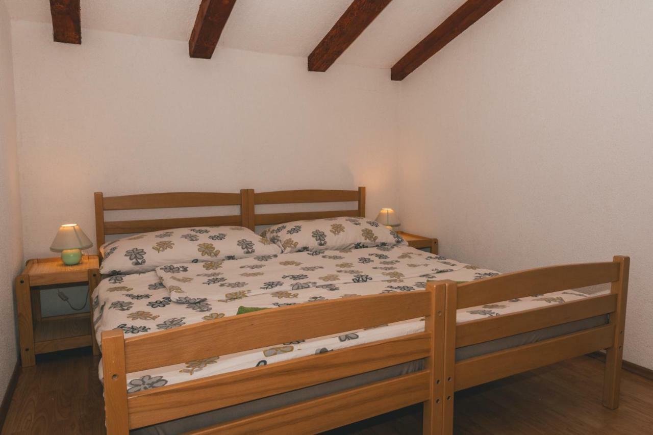 לובראן Apartments Micic מראה חיצוני תמונה