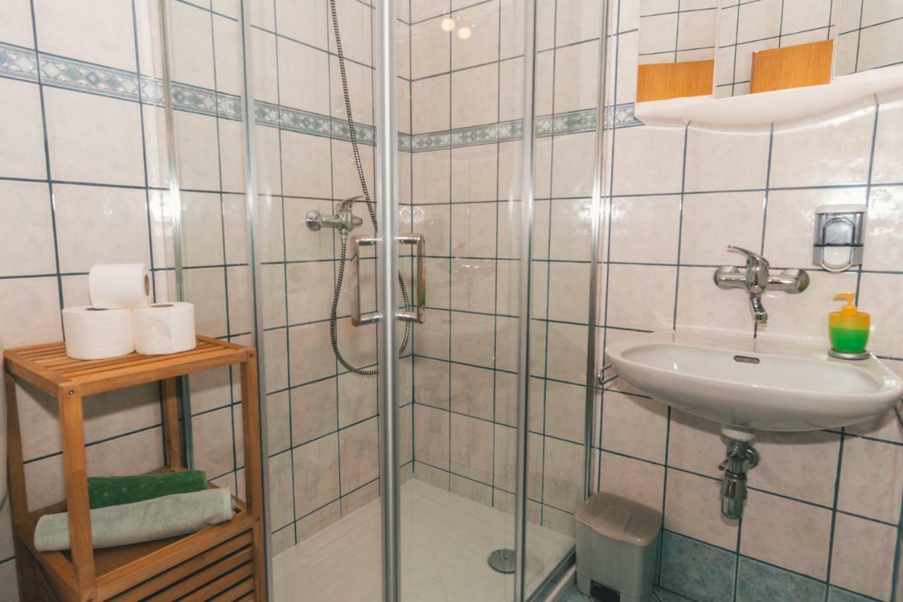 לובראן Apartments Micic מראה חיצוני תמונה